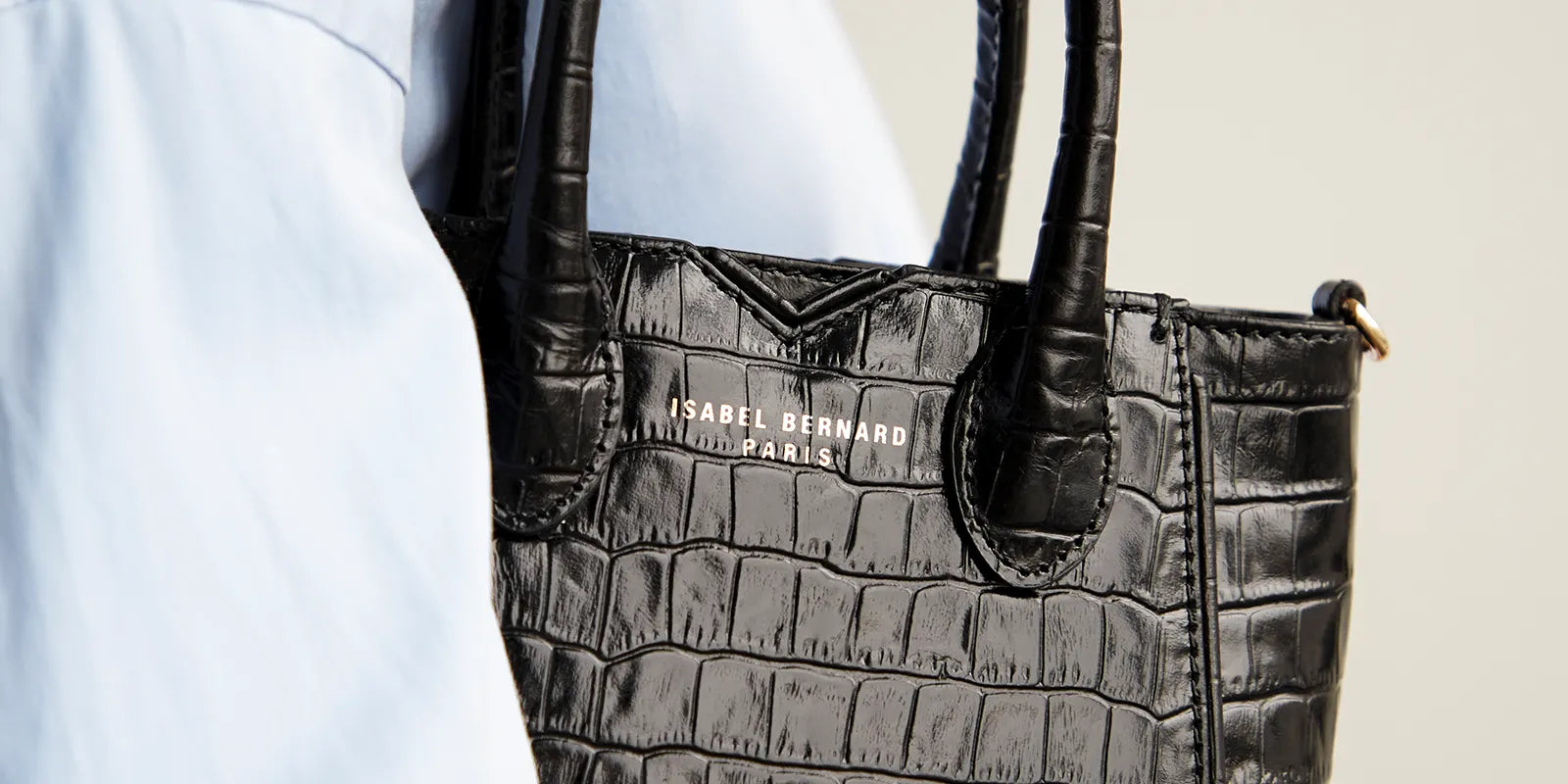 The most popular black shoulder bags for women in 2025