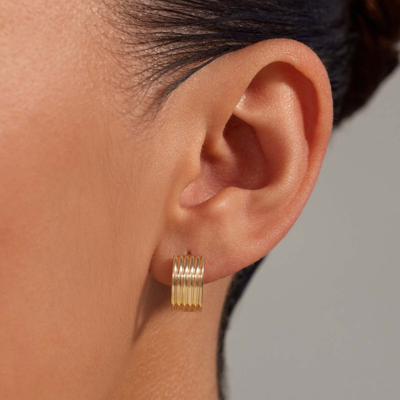 Beloro Jewels La Rinascente Amelie 9-karätige Goldreifen-Ohrringe BO360107-zoom-