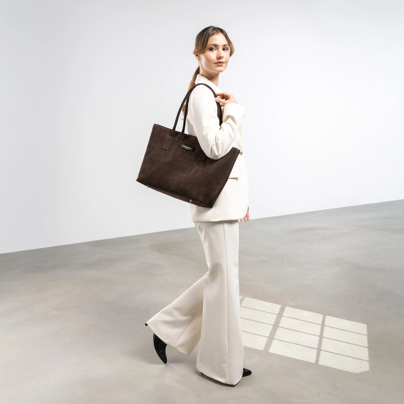 Isabel Bernard Honoré Elin Dunkelbraune Wildleder Schultertasche IB25111-131-zoom-