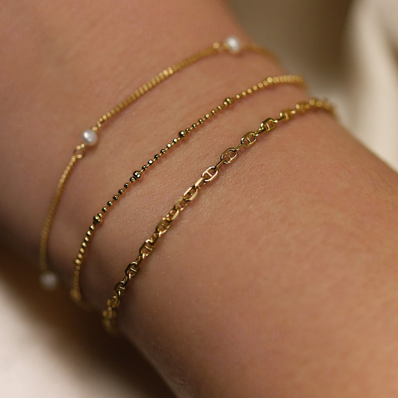 Karma 925 Sterling Silber Goldfarbene Tiny Pearls Armband 94126GP (Länge: 16.50 - 19.00 cm)-zoom-