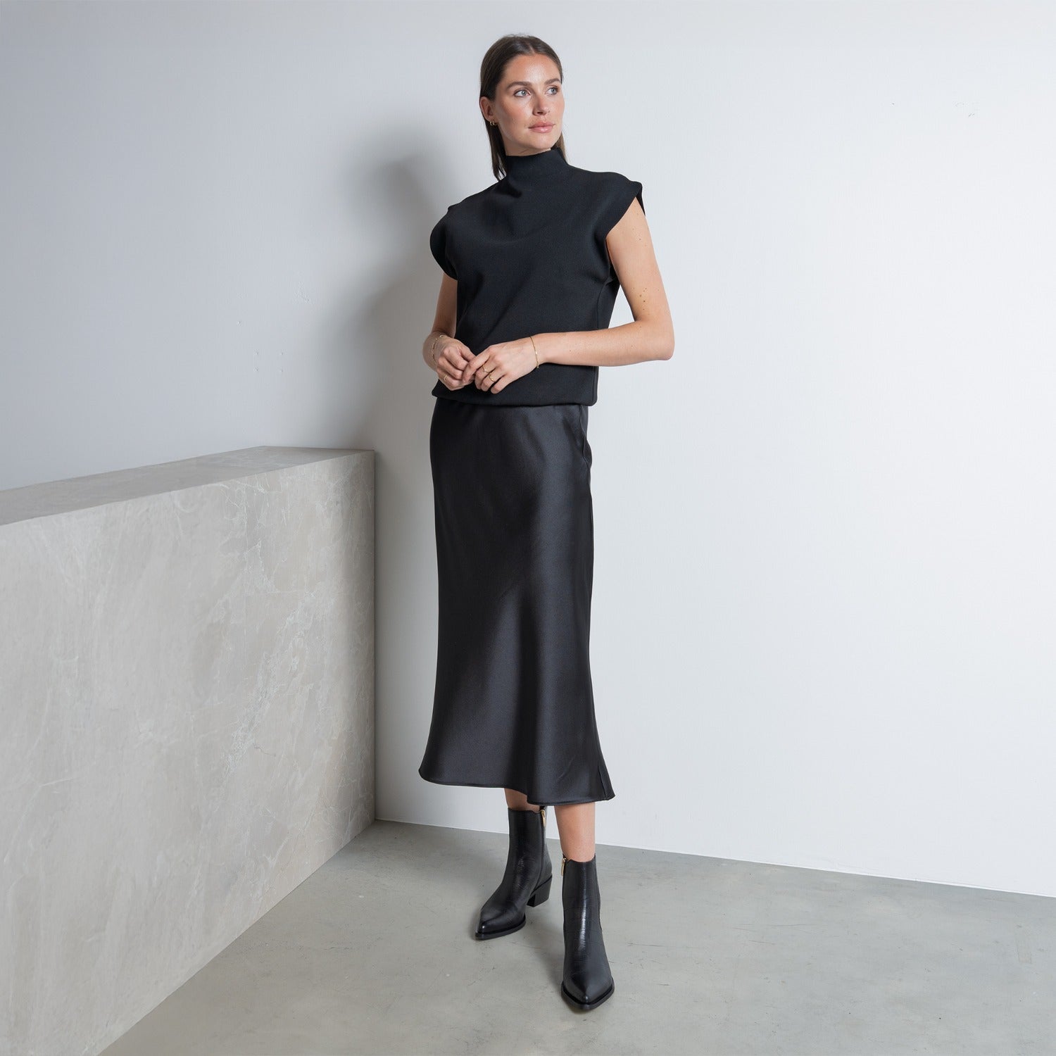 Isabel Bernard Vendôme Amandine croco black calfskin leather boots IB53010-201-36