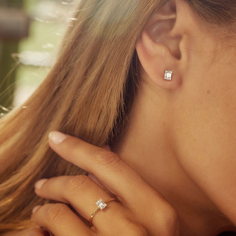 Isabel Bernard De la Paix Maxime 14 Karat Goldohrrstecker mit Diamant 0.26 ct IBD360020-zoom-