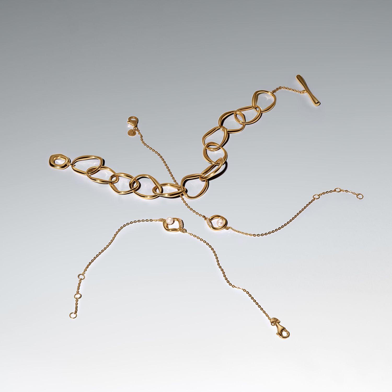 Pandora Essence Gold Plated Organically Shaped Pavé Pearl Bracelet 563830C01-18