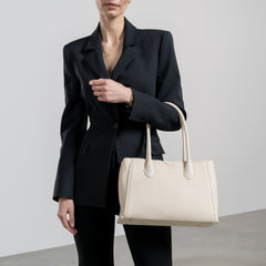 Isabel Bernard Honoré Cloe Midi Crème Kalfsleren Handtas IB25082-070