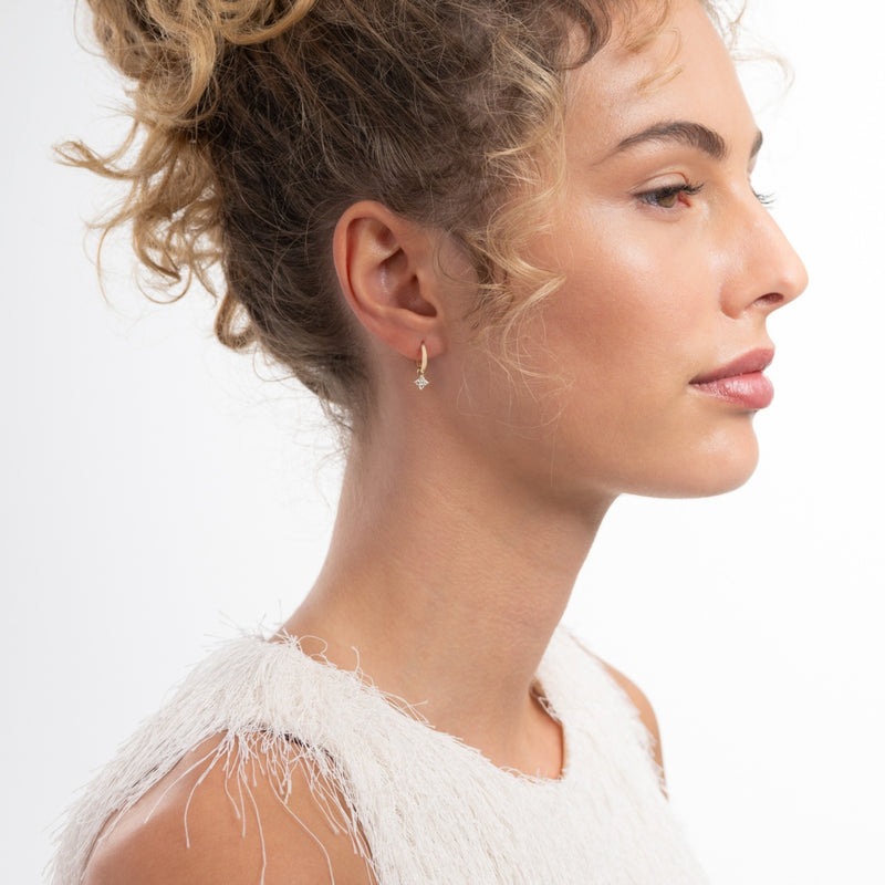 Isabel Bernard Le Marais Audrey 14 Karat Gold Creolen mit Zirkonia-Stein IB360289-zoom-