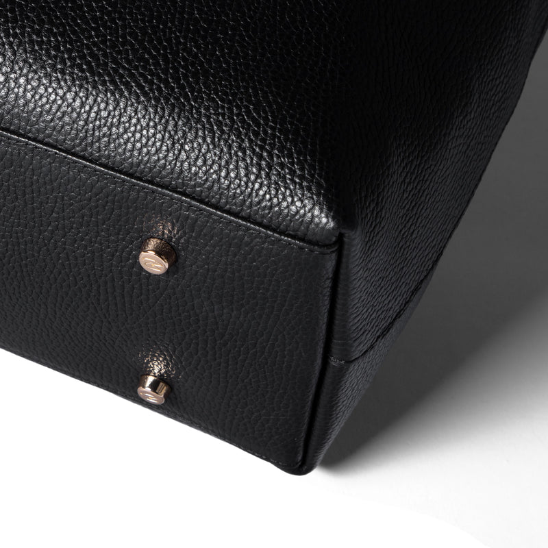 Isabel Bernard Honoré Elin Schwarze Kalbsleder Schultertasche IB25111-001-zoom-