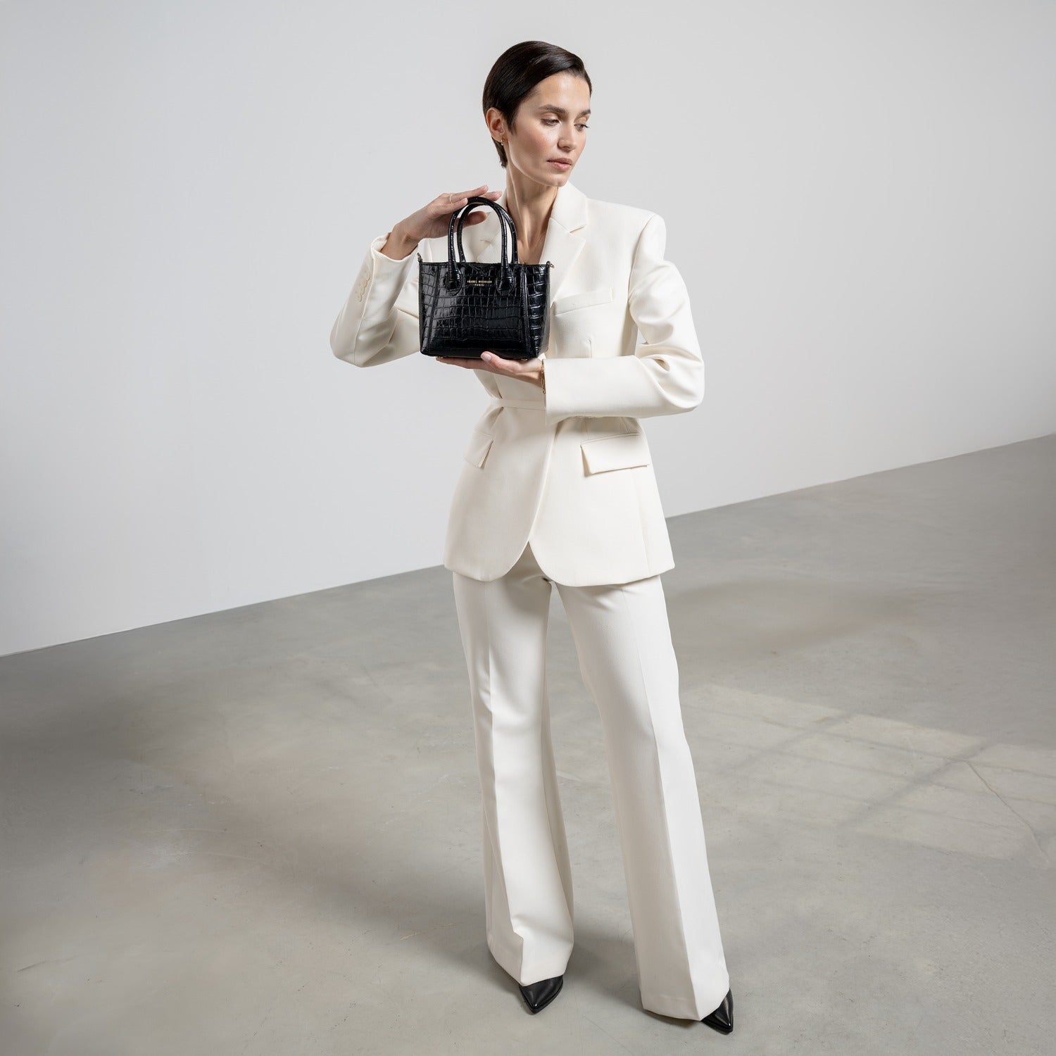 Isabel Bernard Honoré Cloe Mini Croco Black Calfskin Leather Handbag IB21124-201