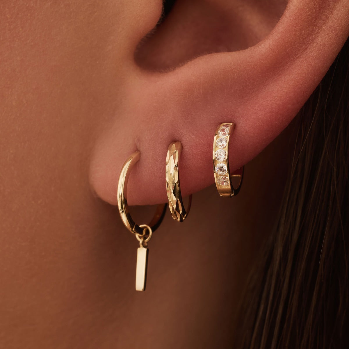 Beloro Jewels Monte Napoleone Stella 9 Karat Gold Hoop Earrings BO360067