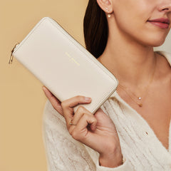 Isabel Bernard Honoré Léa Beige Calfskin Zip Wallet IB23012