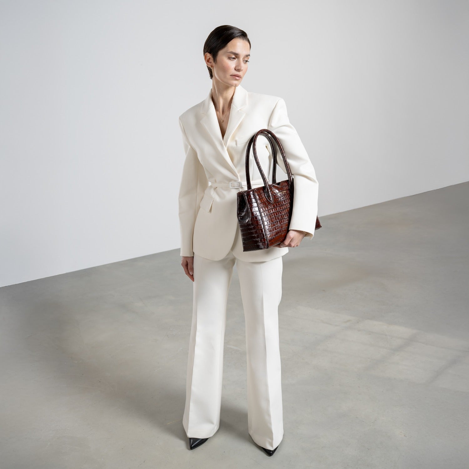 Isabel Bernard Honoré Cloe Midi Croco Brown Calfskin Leather Handbag IB25082-230